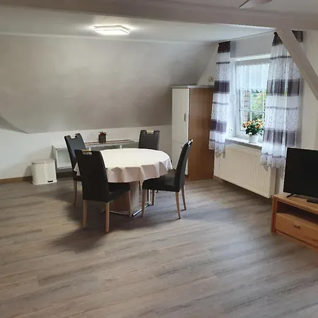 Komfortable In By Interhome Apartamento