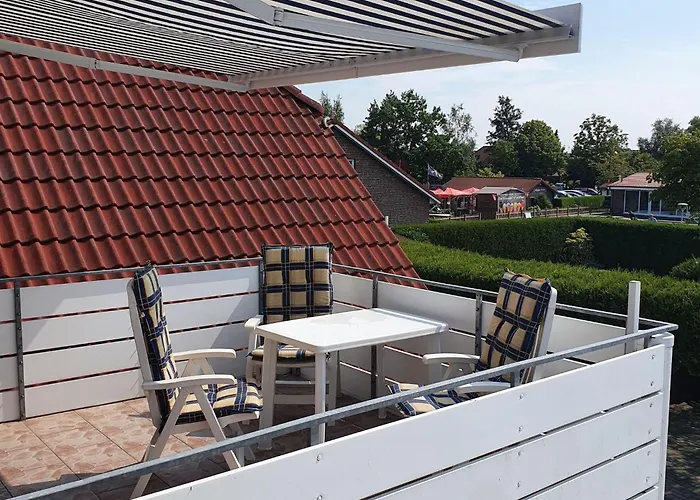 Apartamento Komfortable In By Interhome